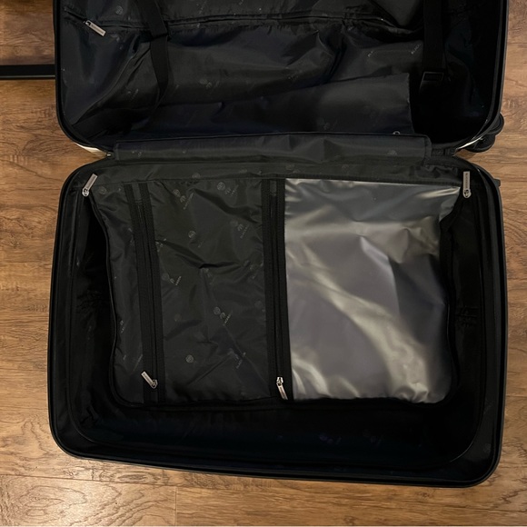 Gently used Bentley off white suitcase - Picture 7 of 9